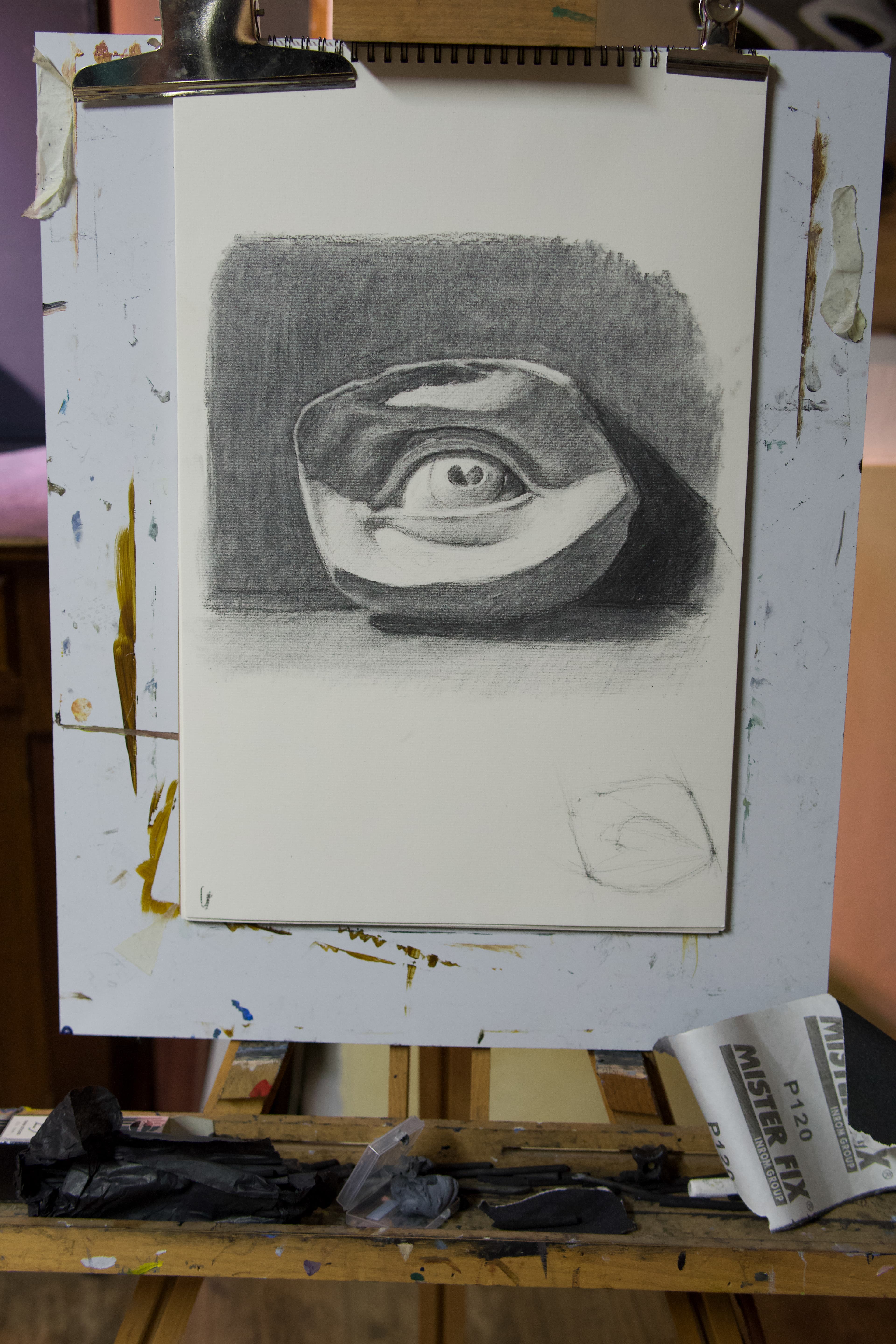 רישום דיוקן בסטודיו – קורס ציור לנוער