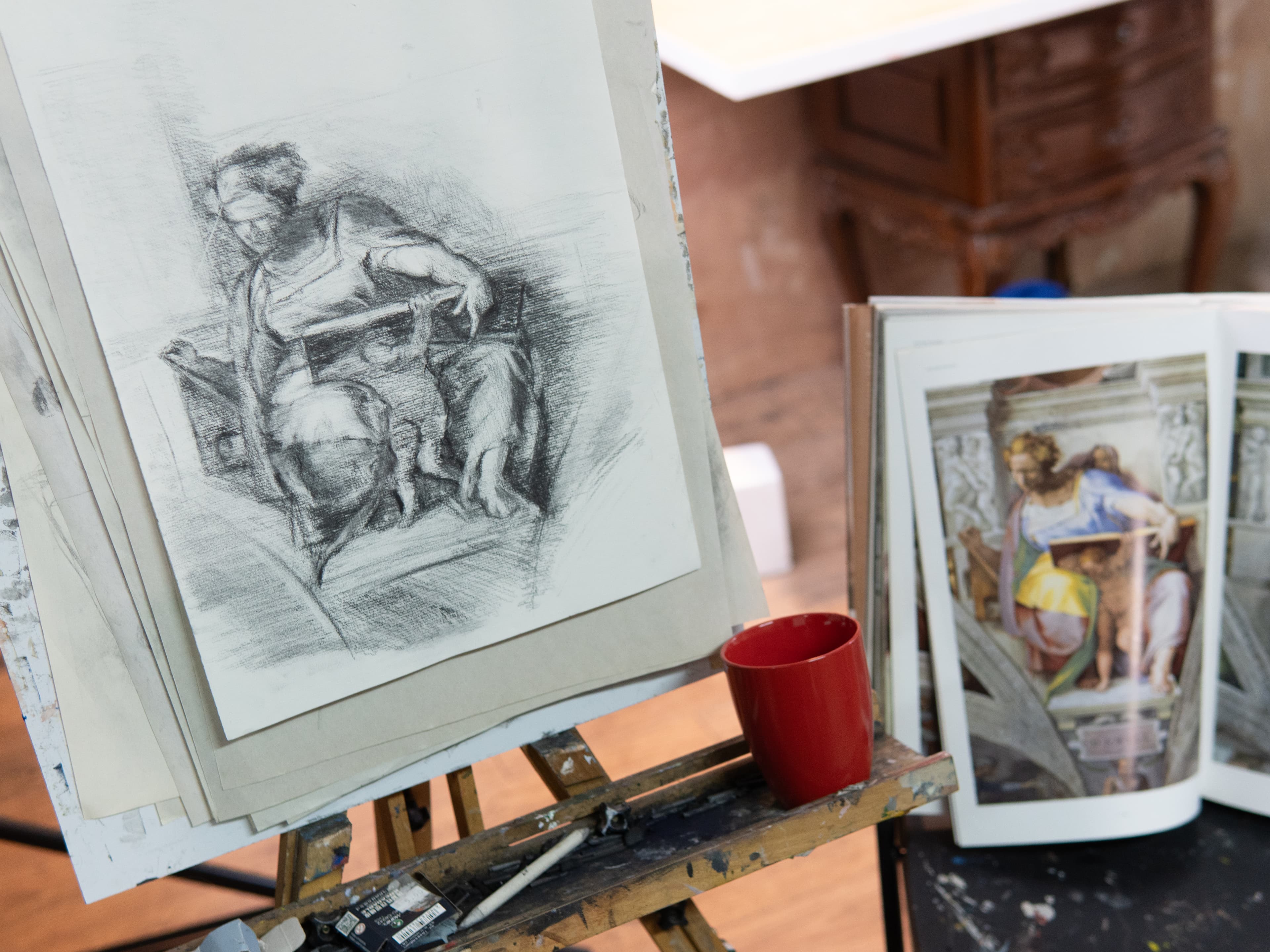 רישום אקדמי של תלמידה – חוג ציור לנוער תל אביב